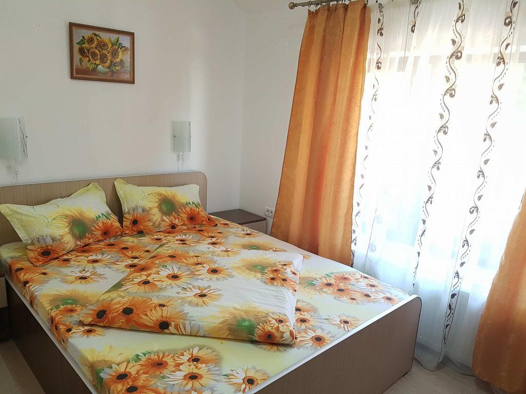 Hotel Onalisa Arad Esterno foto